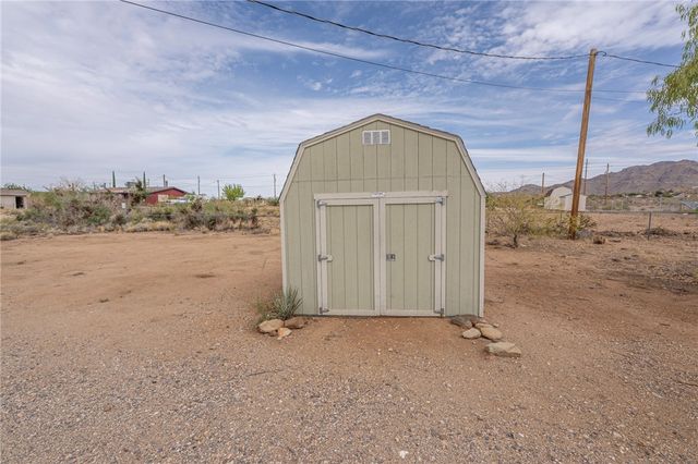 3967 N Bryce Road, Golden Valley, AZ 86413