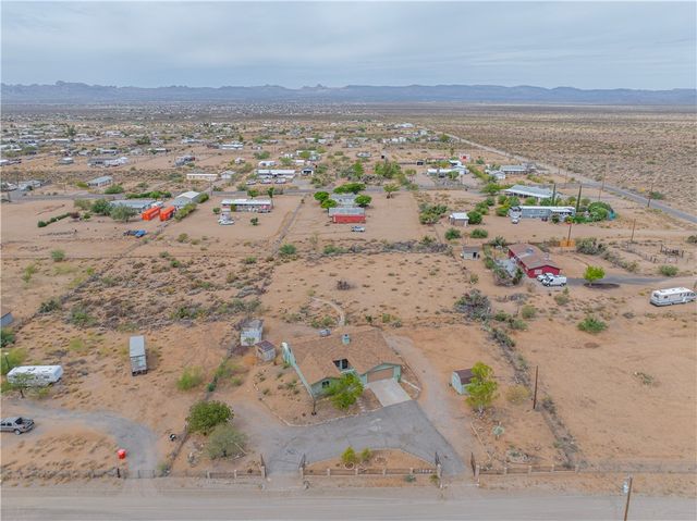 3967 N Bryce Road, Golden Valley, AZ 86413