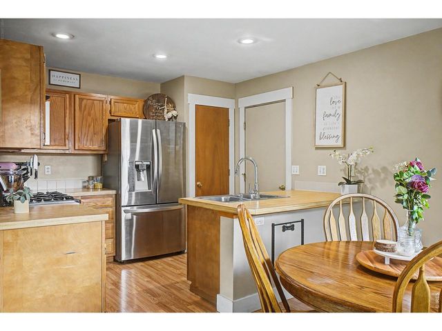418 Lakeview Dr, Severance, CO 80550