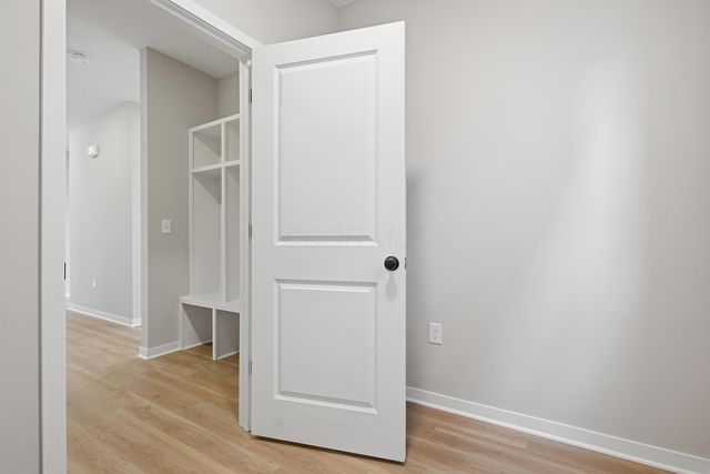 5786 Shadowfair Lane, Powell, OH 43065