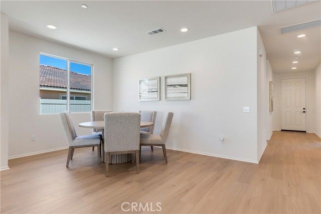 9048 Carson Avenue, Hesperia, CA 92344