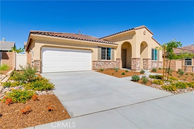 9048 Carson Avenue, Hesperia, CA 92344