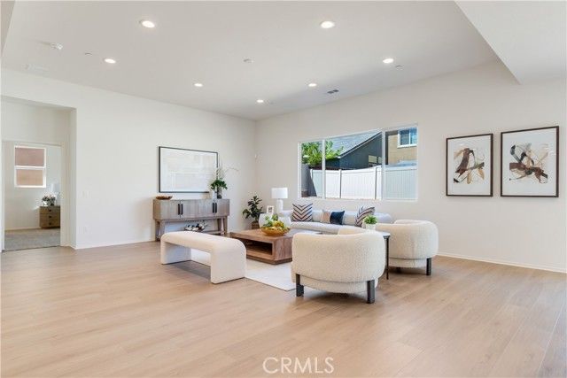 9048 Carson Avenue, Hesperia, CA 92344