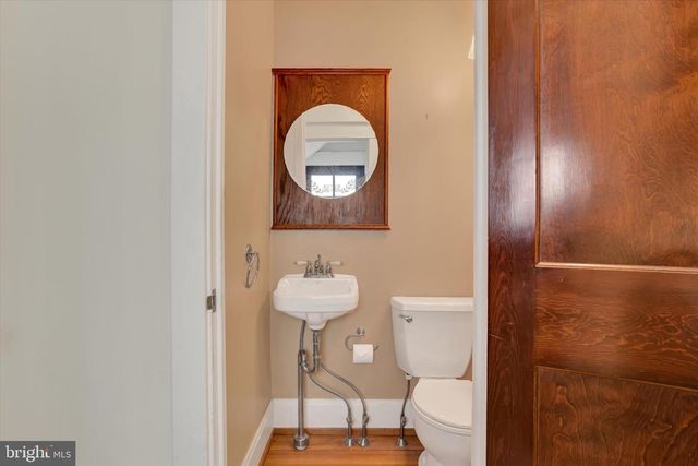 16 N 27TH ST, Camp Hill, PA 17011