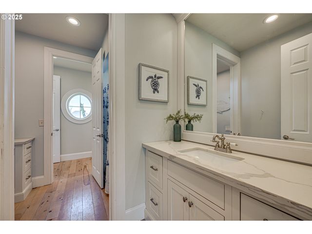 22796 Se GEORGIA LEE Ln, Damascus, OR 97089