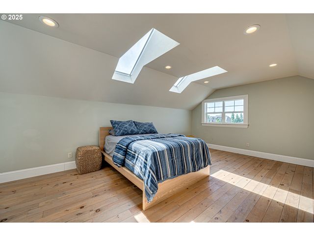 22796 Se GEORGIA LEE Ln, Damascus, OR 97089