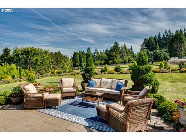 22796 Se GEORGIA LEE Ln, Damascus, OR 97089