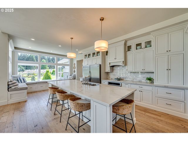 22796 Se GEORGIA LEE Ln, Damascus, OR 97089