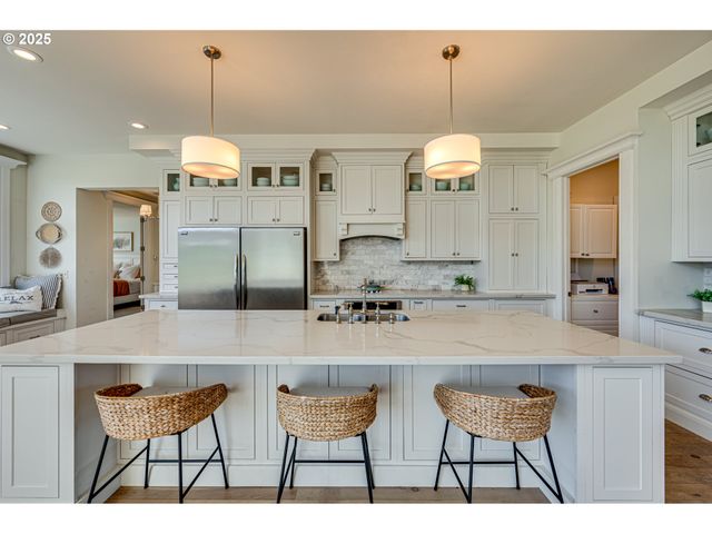 22796 Se GEORGIA LEE Ln, Damascus, OR 97089