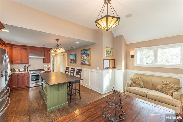 49 Poplar Street, Ramsey, NJ 07446