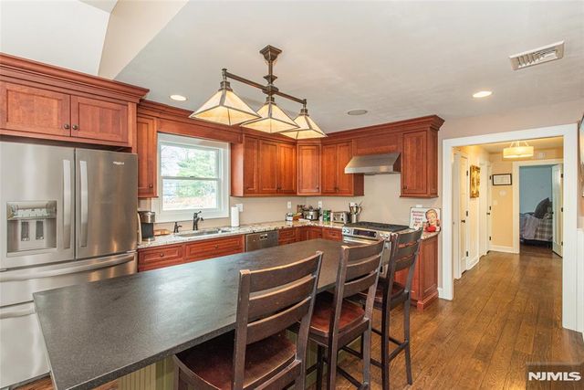 49 Poplar Street, Ramsey, NJ 07446