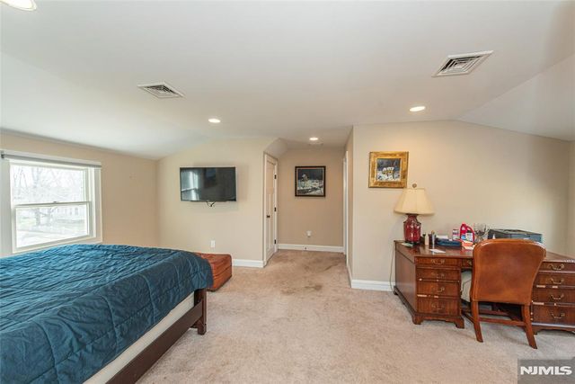 49 Poplar Street, Ramsey, NJ 07446