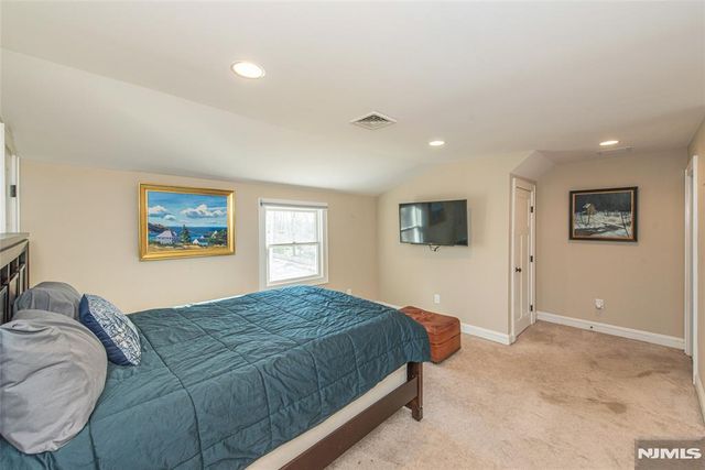 49 Poplar Street, Ramsey, NJ 07446