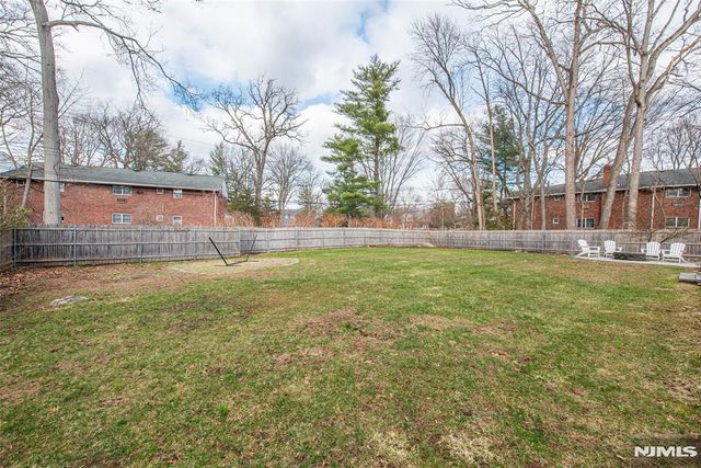 49 Poplar Street, Ramsey, NJ 07446