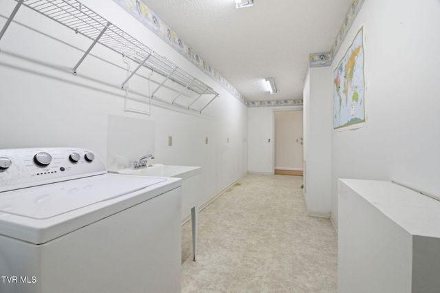 2412 Reservoir Road, Kingsport, TN 37660