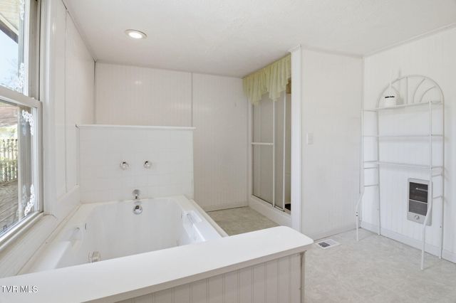 2412 Reservoir Road, Kingsport, TN 37660