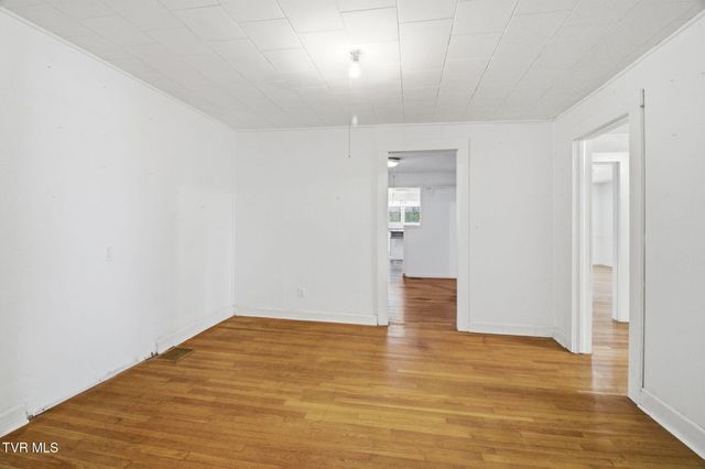 2412 Reservoir Road, Kingsport, TN 37660