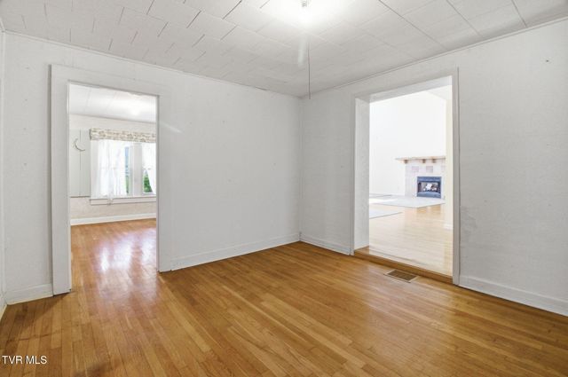 2412 Reservoir Road, Kingsport, TN 37660