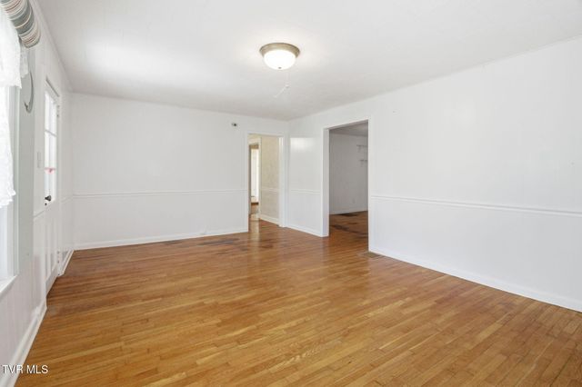 2412 Reservoir Road, Kingsport, TN 37660