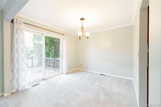 18689 Hilltop Boulevard, Riverview, MI 48193