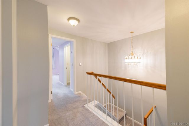 18689 Hilltop Boulevard, Riverview, MI 48193