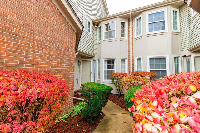 18689 Hilltop Boulevard, Riverview, MI 48193