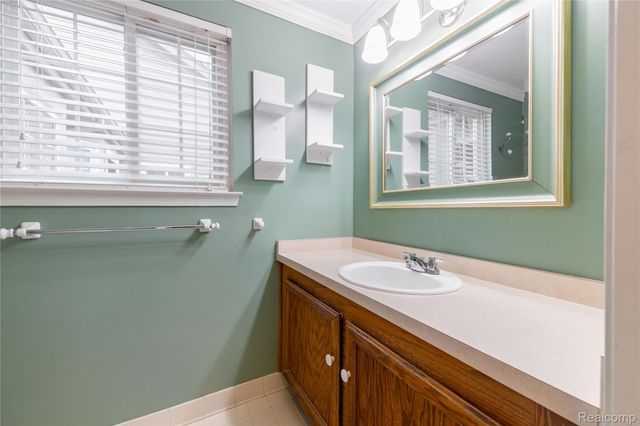 18689 Hilltop Boulevard, Riverview, MI 48193