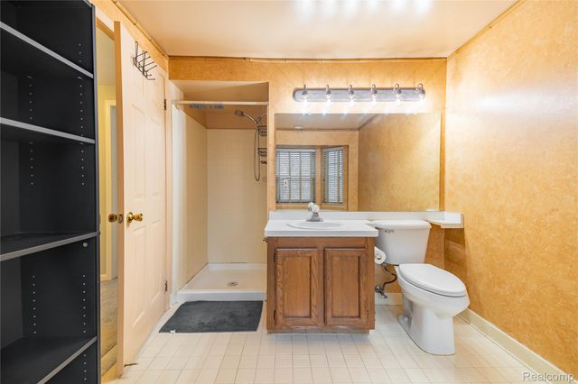 18689 Hilltop Boulevard, Riverview, MI 48193