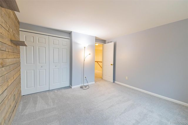 18689 Hilltop Boulevard, Riverview, MI 48193