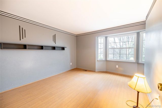 18689 Hilltop Boulevard, Riverview, MI 48193