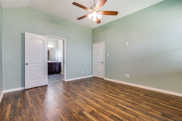 3015 Watercrest Drive, Sanger, TX 76266