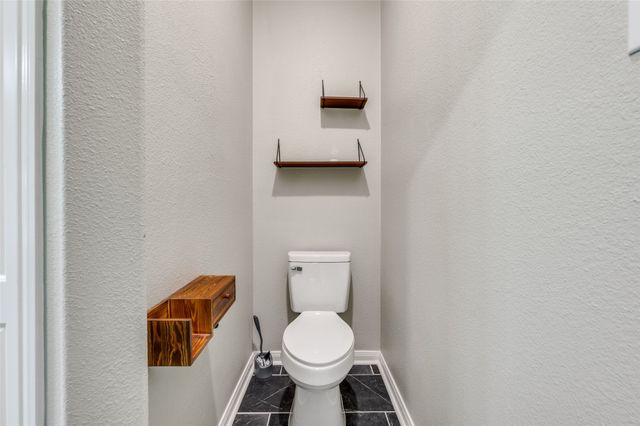 3015 Watercrest Drive, Sanger, TX 76266