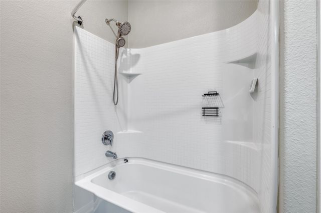 3015 Watercrest Drive, Sanger, TX 76266