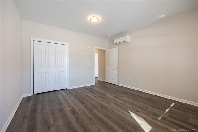 64 East Mitchell Avenue 17, Cheshire, CT 06410