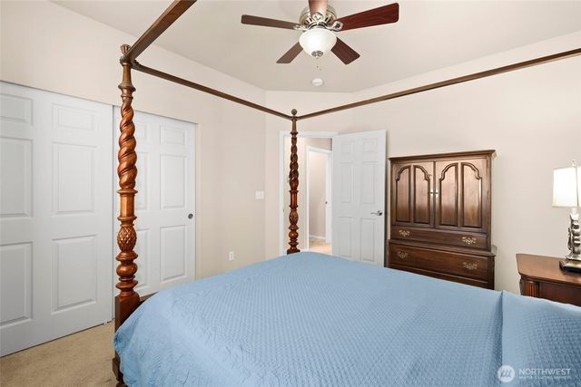 4952 Cypress Drive NE, Lacey, WA 98516