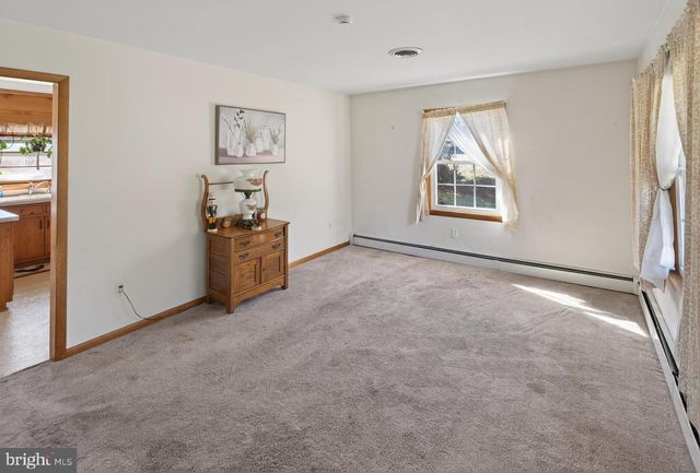 5829 HAMMOND SCHOOL RD, Salisbury, MD 21804