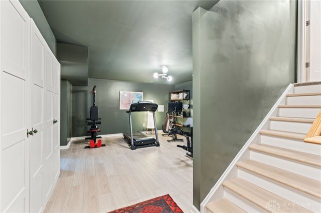 1584 Bur Oak Drive, Bellbrook, OH 45305