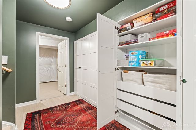 1584 Bur Oak Drive, Bellbrook, OH 45305