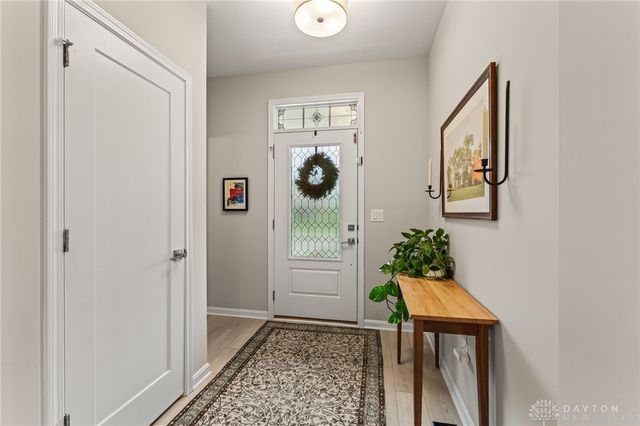 1584 Bur Oak Drive, Bellbrook, OH 45305