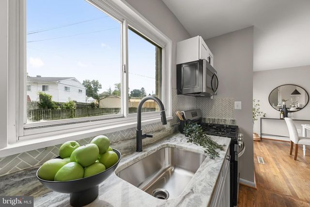 6035 MOOREHEAD RD, Baltimore, MD 21228