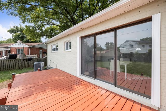 6035 MOOREHEAD RD, Baltimore, MD 21228