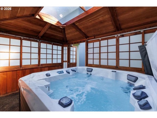 15805 Sw COLONY Dr, Portland, OR 97224