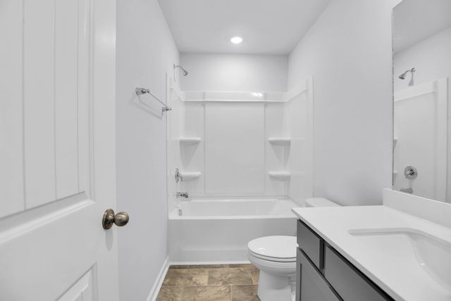 719 Ashbrook Dr, Lebanon, TN 37087