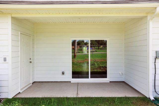 719 Ashbrook Dr, Lebanon, TN 37087