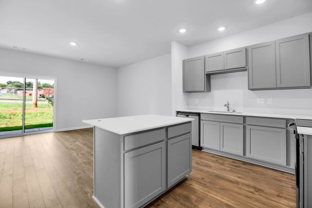 719 Ashbrook Dr, Lebanon, TN 37087