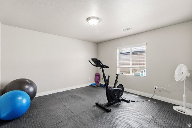 1683 W RIVERTON CHASE DR, Riverton, UT 84065