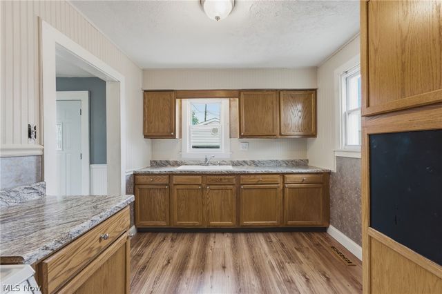 1306 Roslyn Avenue SW, Canton, OH 44710