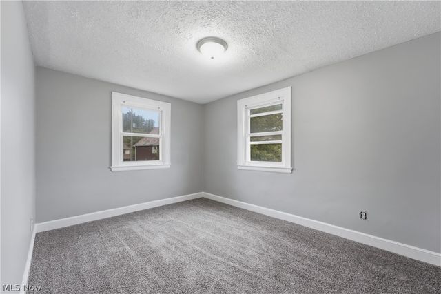 1306 Roslyn Avenue SW, Canton, OH 44710