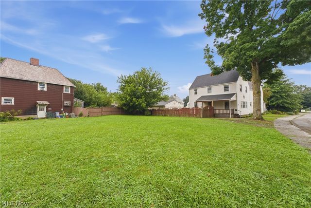 1306 Roslyn Avenue SW, Canton, OH 44710