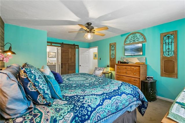 6 Kathy DR, Poquoson, VA 23662